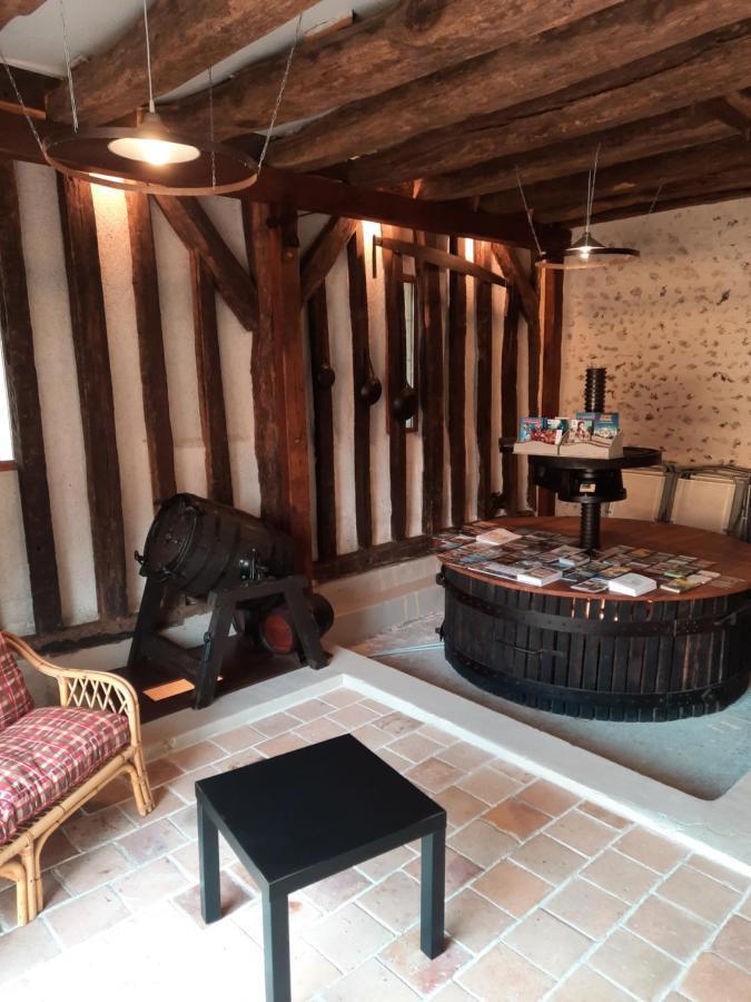 La Maison Genevier - Chambre Doreline Montreuil-en-Touraine Εξωτερικό φωτογραφία