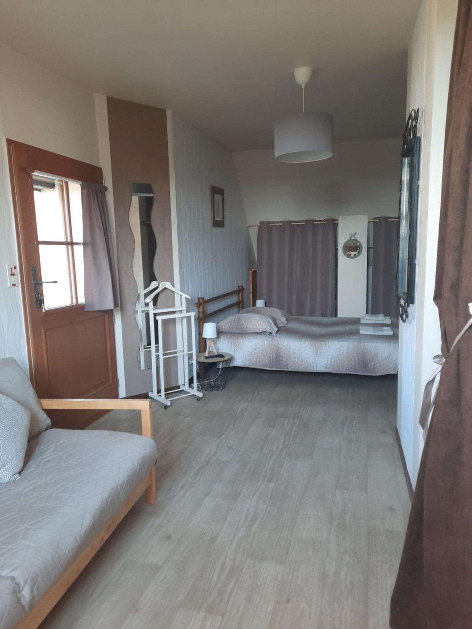 La Maison Genevier - Chambre Doreline Montreuil-en-Touraine Εξωτερικό φωτογραφία