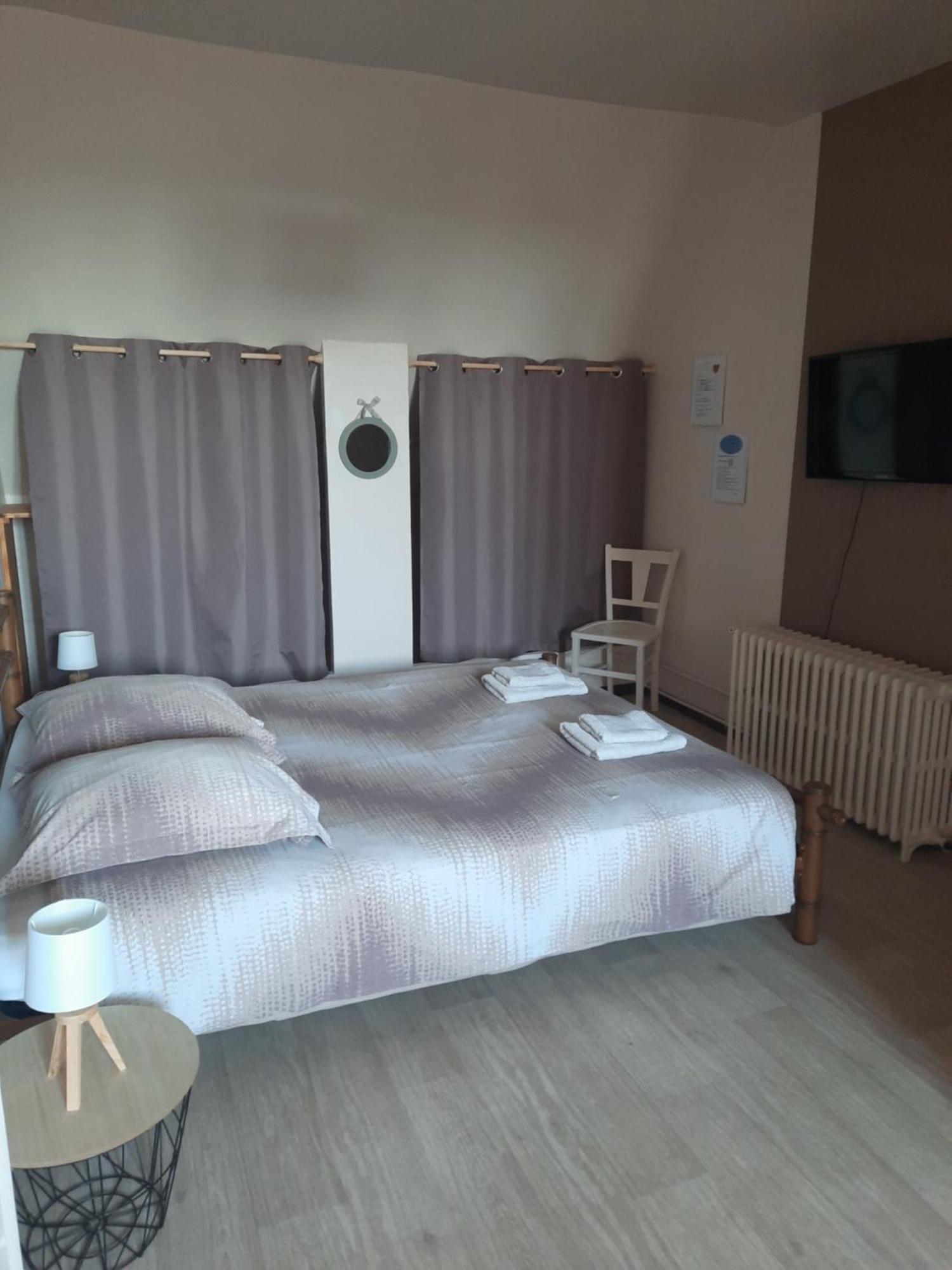 La Maison Genevier - Chambre Doreline Montreuil-en-Touraine Εξωτερικό φωτογραφία